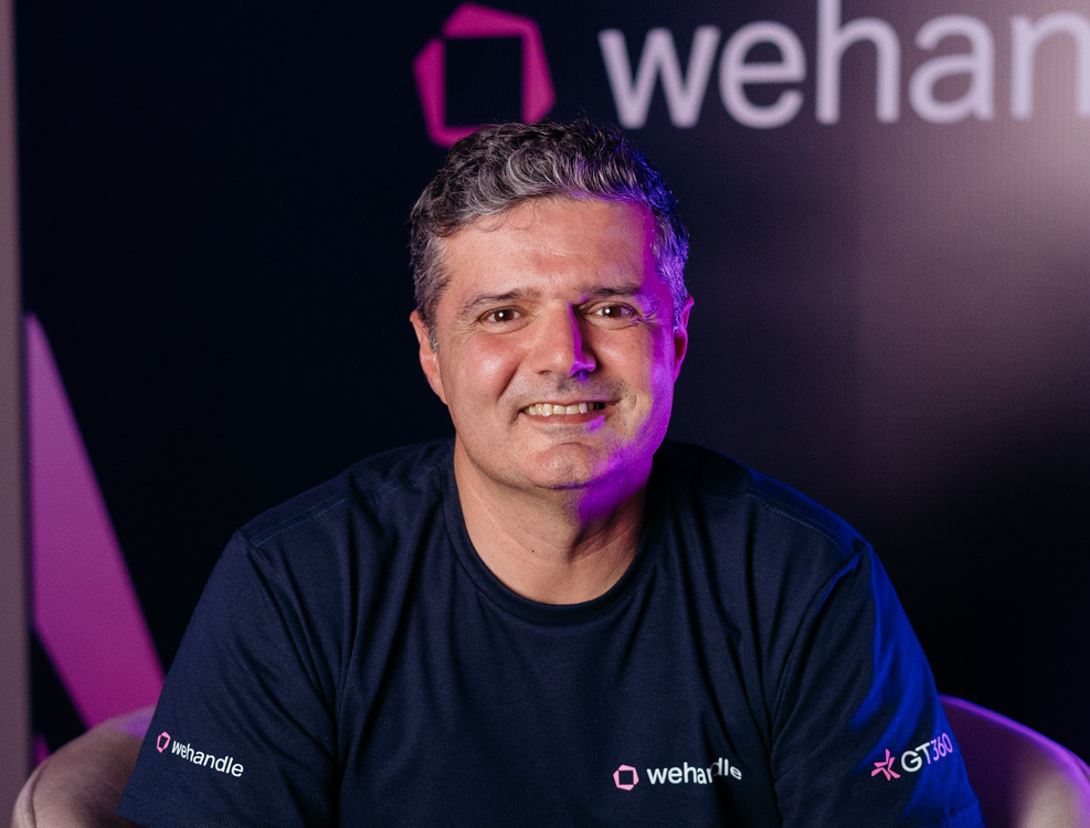 Adriano Dutra wehandle experts